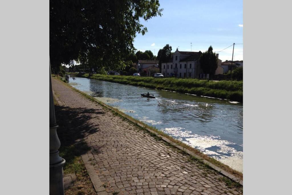 Barchessa Ca' Leon Sul Naviglio Del Brenta Villa Mira Exterior photo